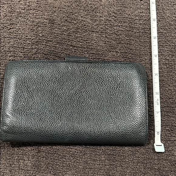 Vintage CHANEL Textured Black Leather Wallet Hologram - Picture 2 of 12